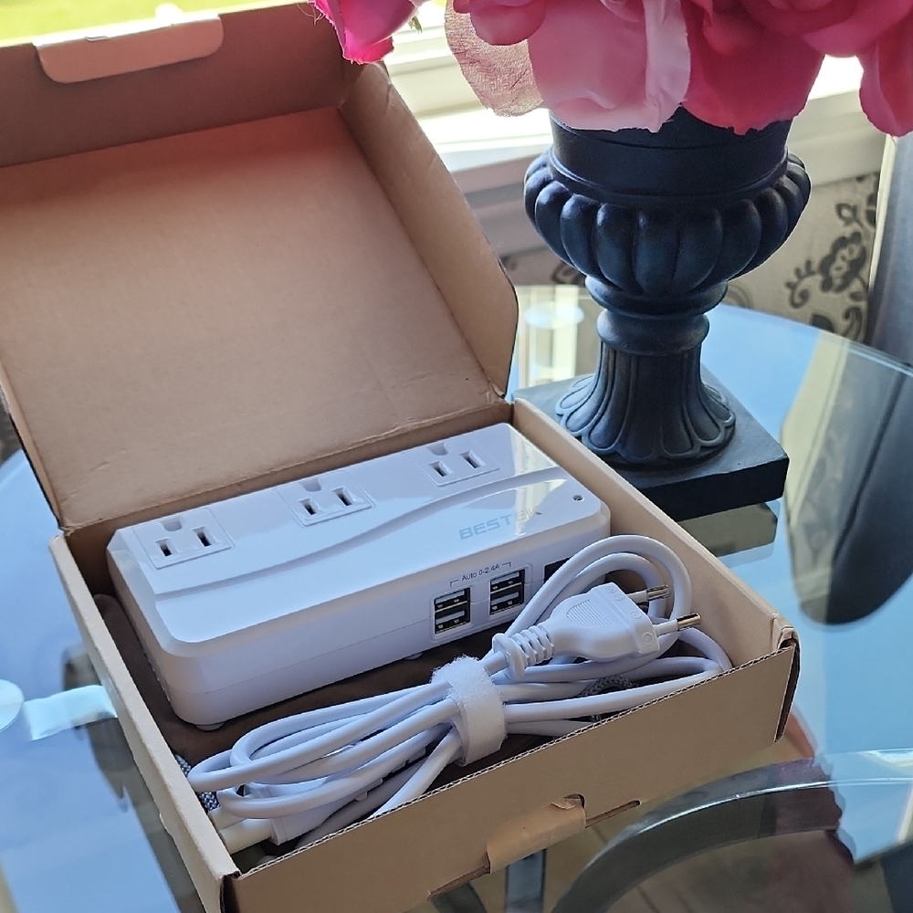 European White Power Strip with USB Ports